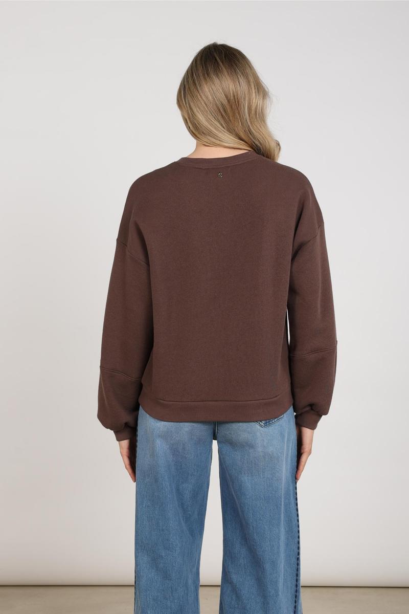 NUKUS Sweater NKF03099 Bruin 3