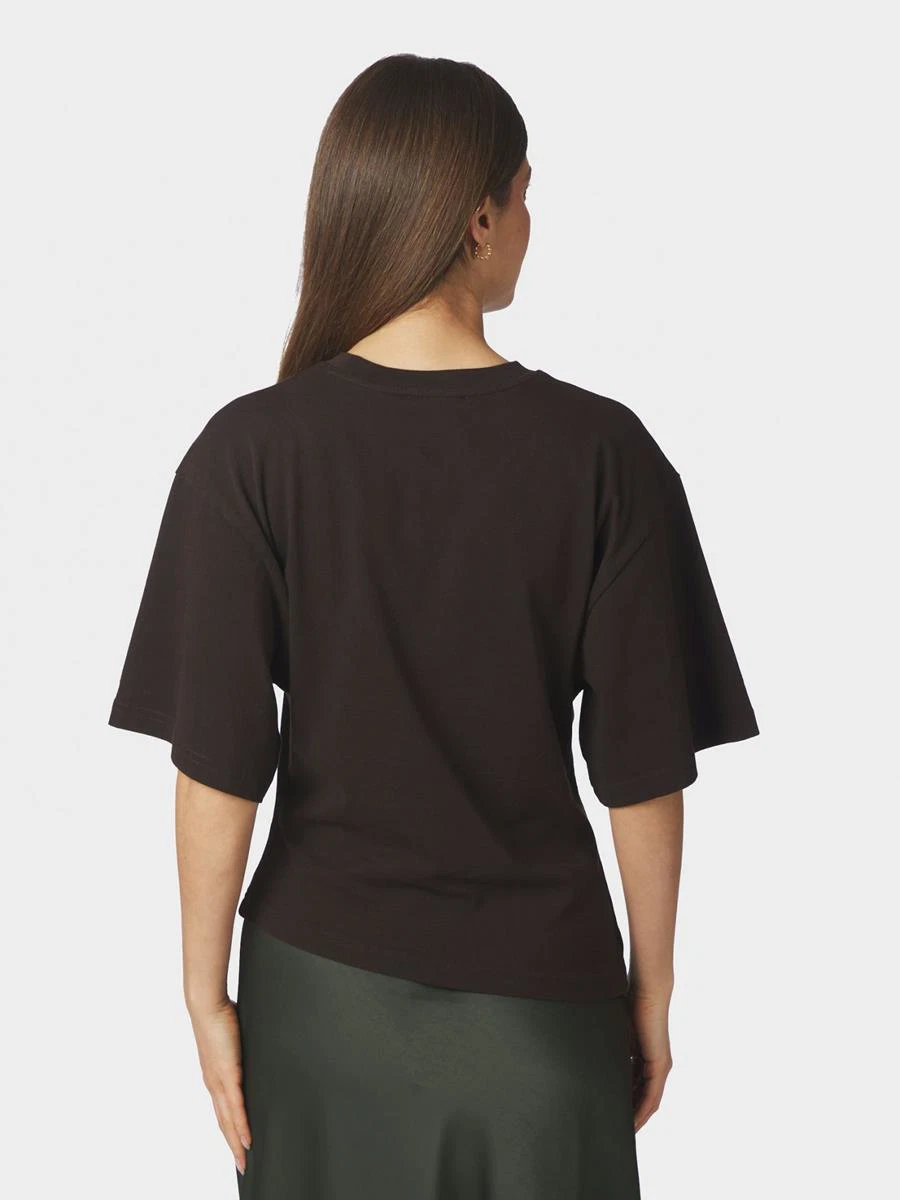 Neo Noir T-Shirt Alira Bruin 3