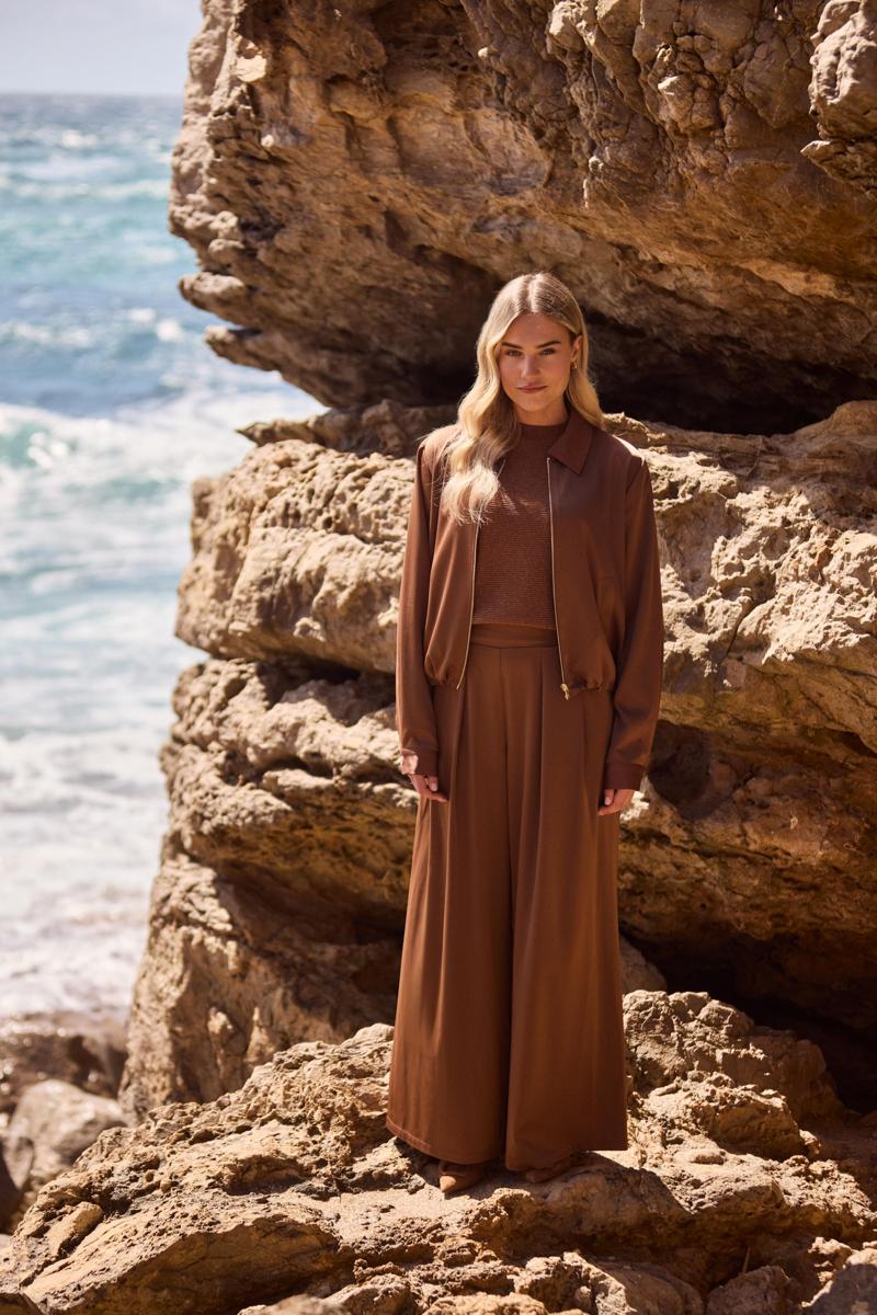 NUKUS Pantalon June Bruin 6