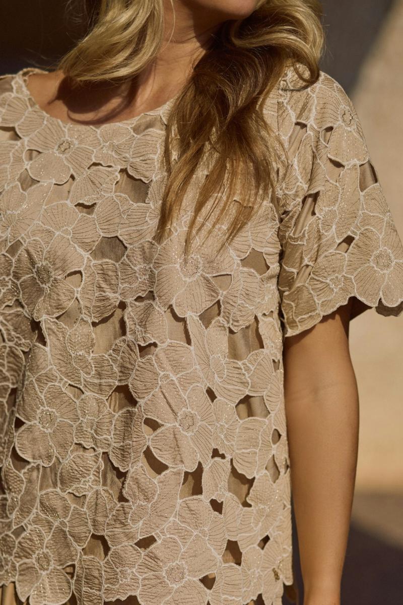 NUKUS Blouse Octavia Goud 6