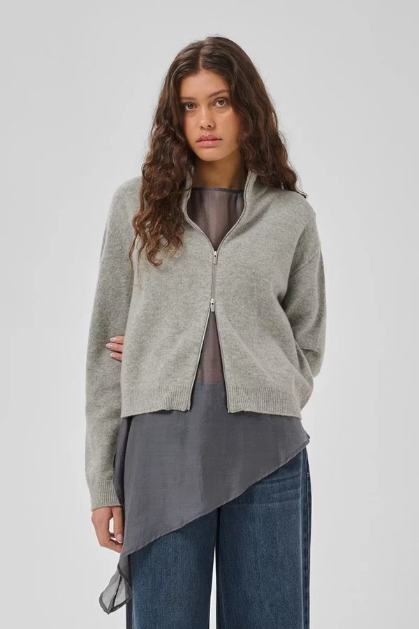 My Essential Wardrobe Vest Tracy Grijs 1