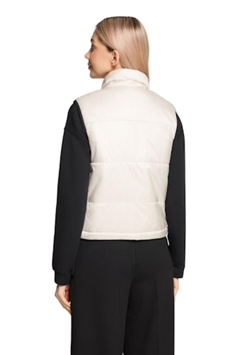 Betty Barclay Bodywarmer 73021040 Beige 4