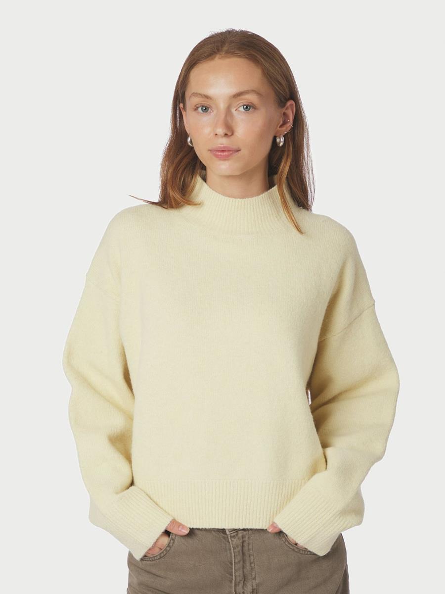 Neo Noir Trui Paulina Geel  1