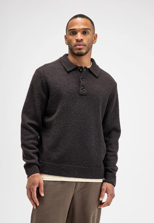 Butcher of Blue Polo Nash Bruin 1