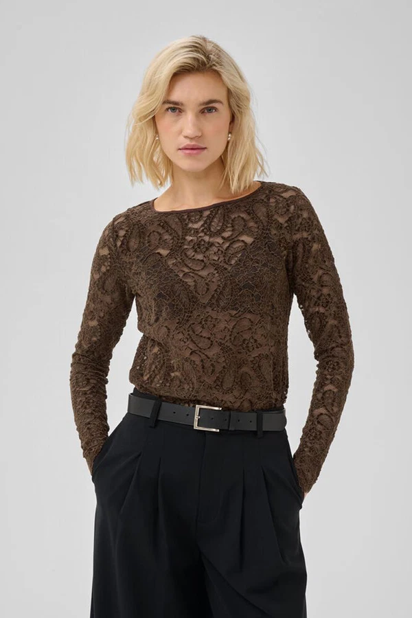 My Essential Wardrobe Longsleeve Salvi Bruin 1