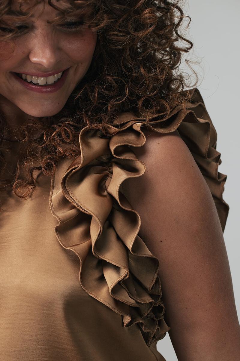 Label DOT Top Molly Bruin 4