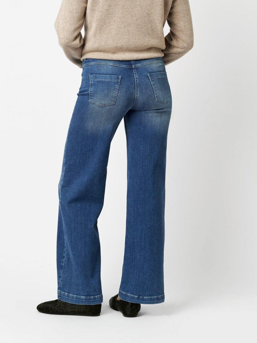 TONI Jeans Ella Flared Blauw 3