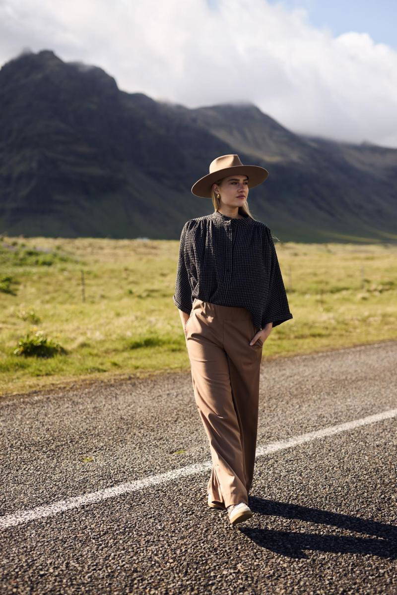 NUKUS Blouse Maya Bruin 6