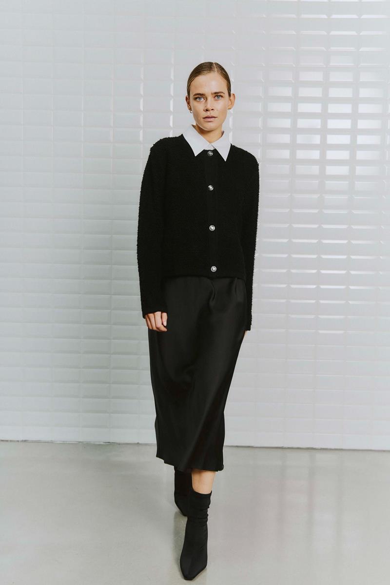 WithBlack Vest Julia Zwart 1